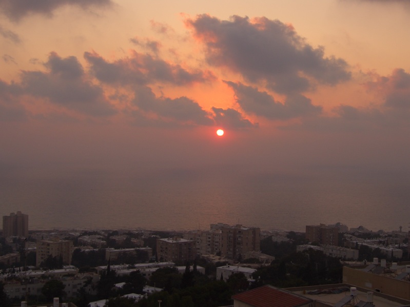 20040823-180822-Haifa-Carmel-Beach-C0743.jpg