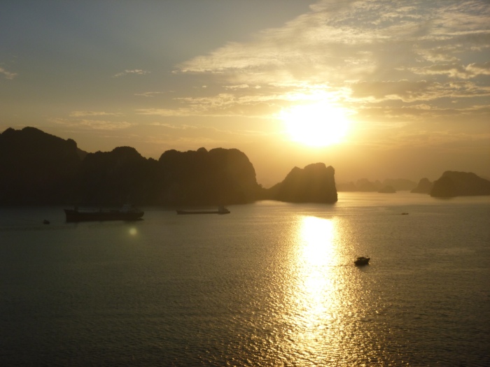 20141218-064928-Vietnam-Halong-Bay-PJ2813.JPG