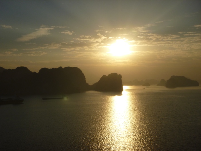 20141218-065710-Vietnam-Halong-Bay-PJ2830.JPG