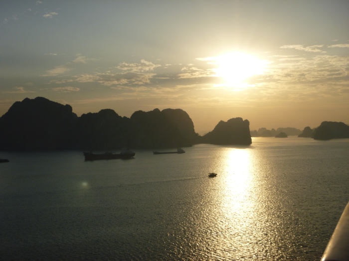20141218-070026-Halong-Bay-PJ2835.JPG