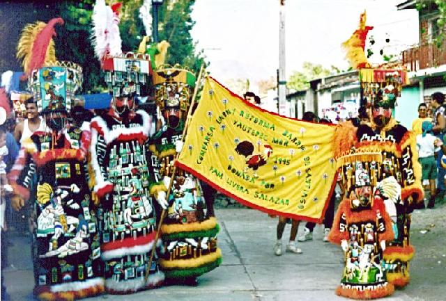 Los Chinelos El Baile Tipico De Morelos