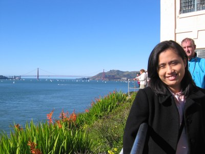 Ann con el Golden Gate de fondo.