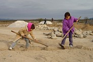 Todos nos divertimos y ayudamos en la construcci�n
