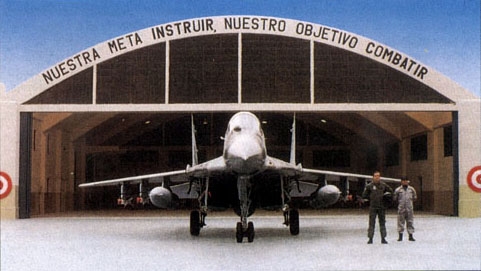 Ante hangar de la base Area Las Palmas. Foto: revista DEFENSA.