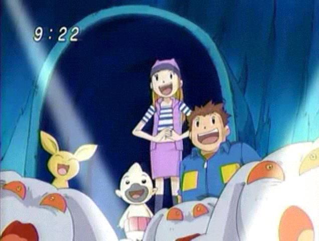 Izumi-chan looks so happy that Kouji's come to save them! Look how wide ...