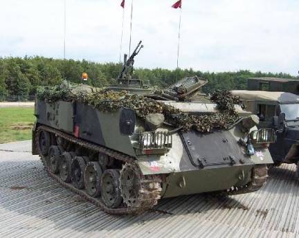 FV432