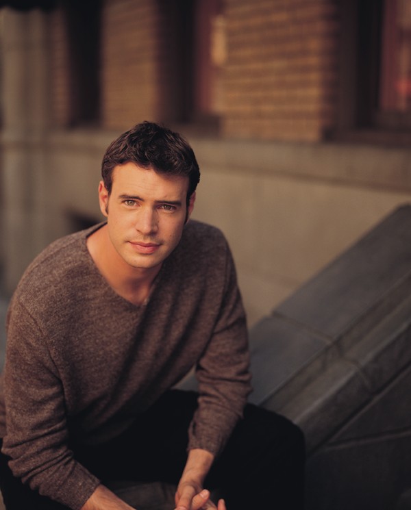 Next photo of Scott Foley