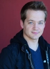 photo Jason Earles (voz)