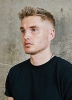 photo Toby Hemingway