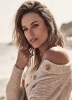 photo Jessica McNamee