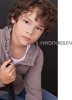 photo Hayden Rolence (voz)