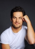 photo Giacomo Gianniotti (voz)