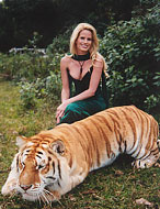 Monika Schnarre on the set of BeastMaster