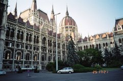 budapest-parlament-1.jpg