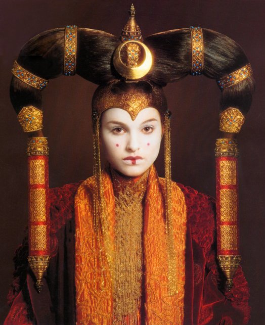 Young Natalie Portman as Queen Amidala in Star Wars: Episode I - The ...