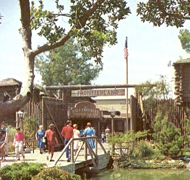 Frontierland entrance
