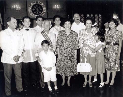 Roces: A Tradition in Philippine Print Media|Chino Roces Foundation ...